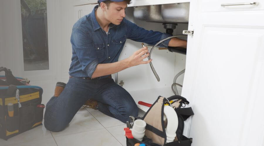 Professional sink repair in Bettendorf, IA